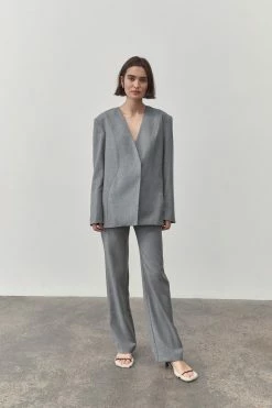 St AgniCurve Seam Wool Blazer - Grey -Viktoria & Woods shop 20220322 StAgni Day1 Shot 18 001 1000x cbecb932 1441 42dd bbae bf6176c476f5@2x