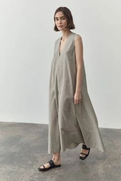 St AgniA-Line Dress - Bijou Check -Viktoria & Woods shop 20220322 StAgni Day1 Shot 2 024 1000x e93794d7 9862 45ca 9046 eb22286bdd2f@2x