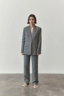 St AgniLinen Cut Out Blazer - Castor Grey -Viktoria & Woods shop 20220322 StAgni Day1 Shot 40 001 1000x 18174621 5050 4557 b373 9cf8854b59ad@2x