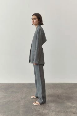 St AgniLinen Cut Out Blazer - Castor Grey -Viktoria & Woods shop 20220322 StAgni Day1 Shot 40 036 1000x 1cbcb772 3912 416f b73b 2a0db4762c29@2x