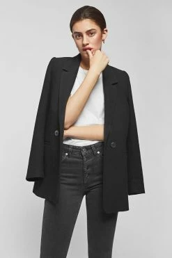 Anine BingMadeleine Blazer - Black 9 Anine BingMadeleine Blazer - Black -Viktoria & Woods shop 21 ANINE BING MADELEINE BLAZER BLACK 214 900x 7e378149 0d9f 495e 9a67 62cc8d596cb0@2x