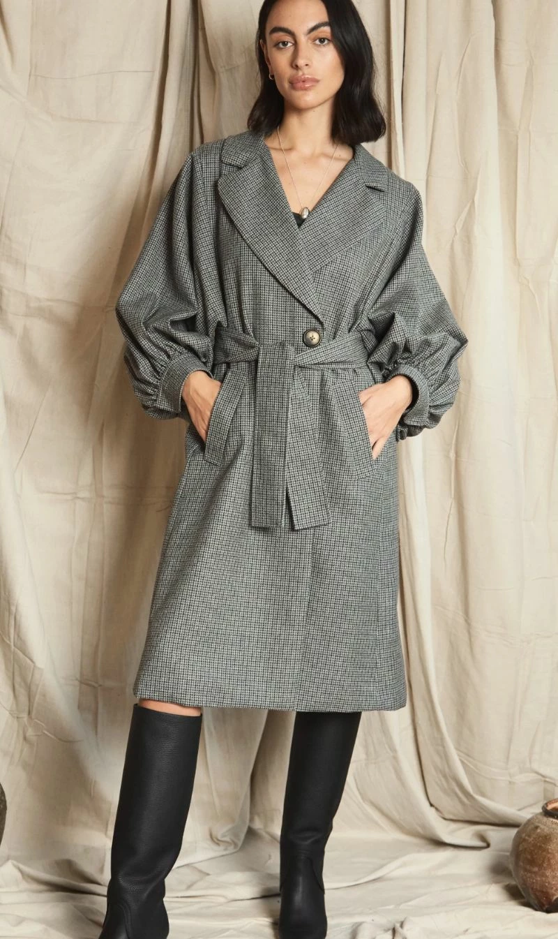 MahsaUniversal Trench - Mini Houndstooth 1 MahsaUniversal Trench - Mini Houndstooth