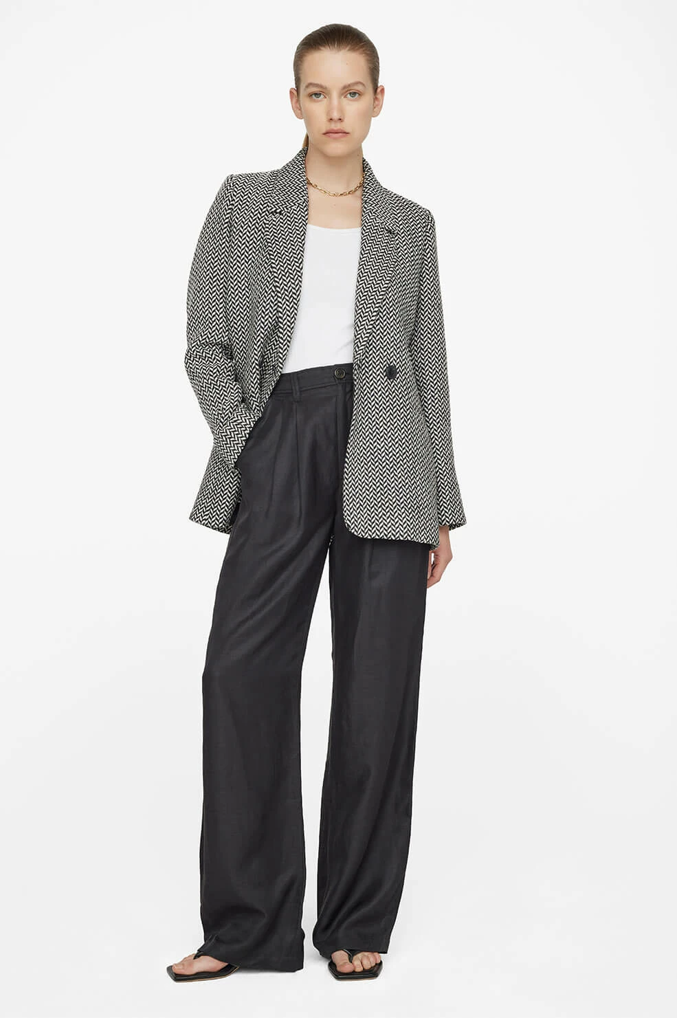 Anine BingFishbone Blazer - Black / Off White 2 Anine BingFishbone Blazer - Black / Off White - Image 2