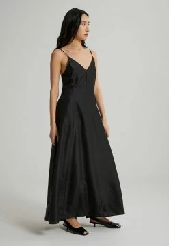 Jac + JackAyre Dress - Black -Viktoria & Woods shop AyreDressBlack 19187 2048x ad68980a 2596 4ac2 a5f3 020475de61f0@2x