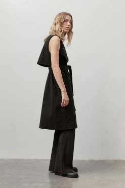 St. AgniLayered Trench - Black & Khaki 9 St. AgniLayered Trench - Black & Khaki -Viktoria & Woods shop Layered Trench Black Khaki13 copy 1000x c512124a 5243 42f9 bded 050a655c8f6a@2x