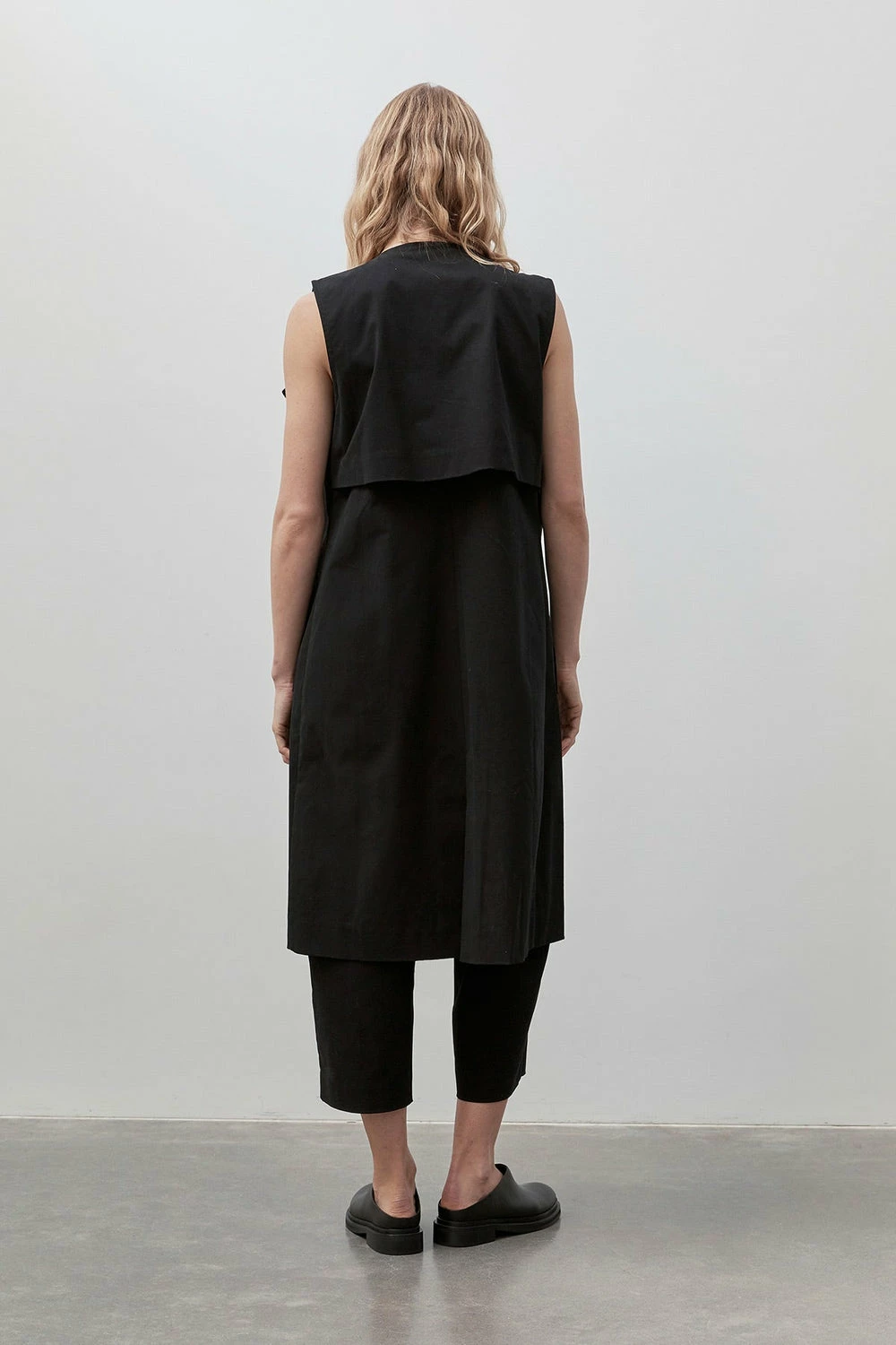 St. AgniLayered Trench - Black & Khaki 5 St. AgniLayered Trench - Black & Khaki - Image 5