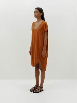 BassikeBoxy T.Shirt Dress - Orange Rust -Viktoria & Woods shop SS18WJD171 boxy t shirt dress with tail II orange rust side 2000x 1f25950e 6dff 4637 9132 c94f33792a81@2x