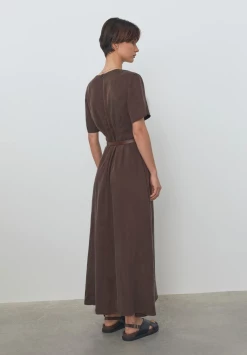 Viktoria & WoodsYielding Dress - Cacao -Viktoria & Woods shop ScreenShot2022 11 21at4.11.53PM@2x