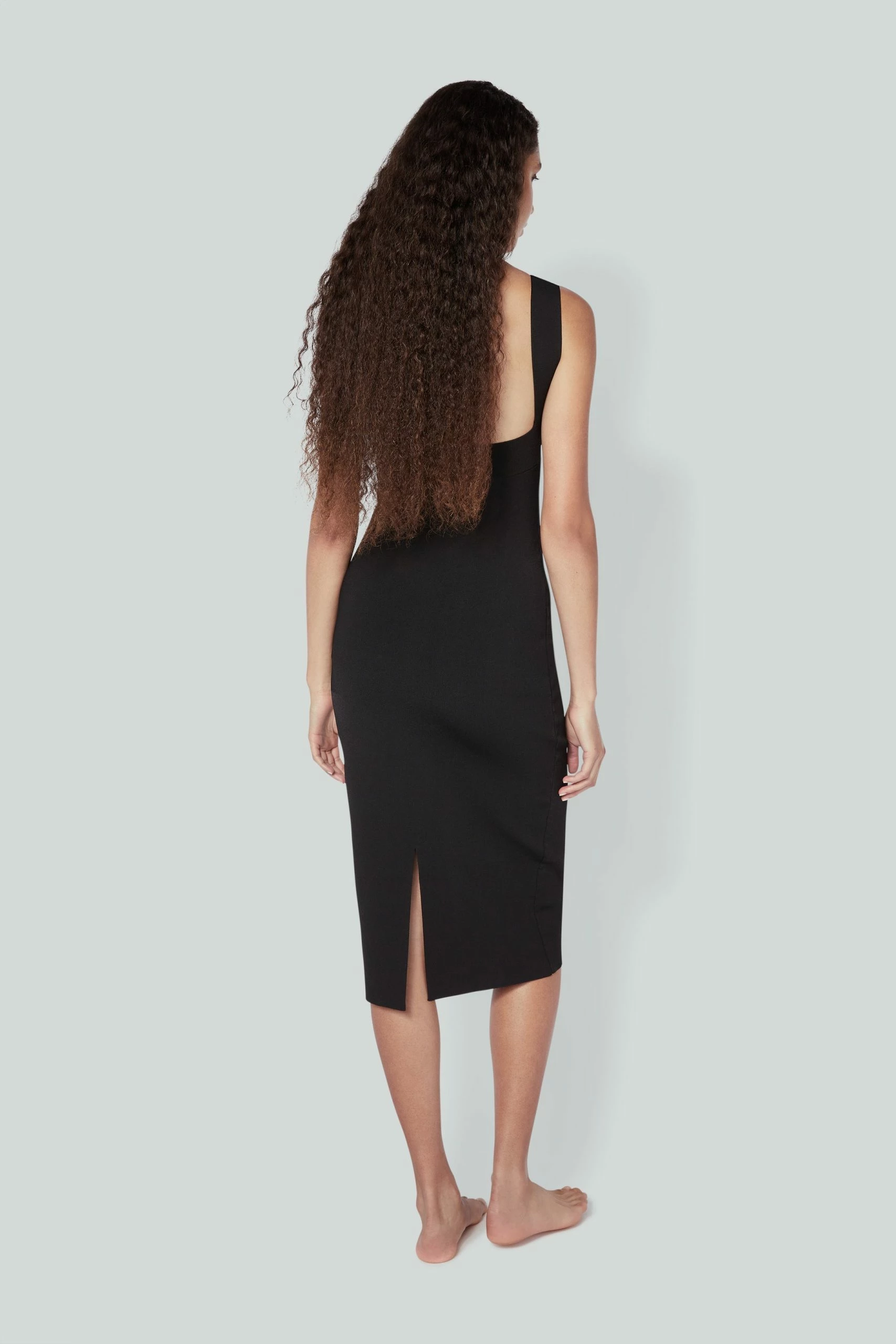 Victoria BeckhamVB Body Fitted Midi Dress - Black 4 Victoria BeckhamVB Body Fitted Midi Dress - Black - Image 4