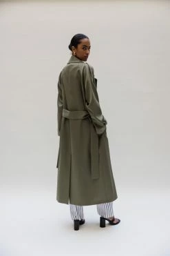 Musier ParisDorothee Trench - Khaki -Viktoria & Woods shop dorothee 2 1512x 4af6d20b b44e 43c0 8a1b e6960845d293@2x